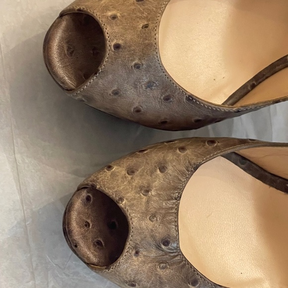 NWOB Casadei Ostrich Embossed Leather Peep Toe Platform Pumps 8.5 - Picture 7 of 14